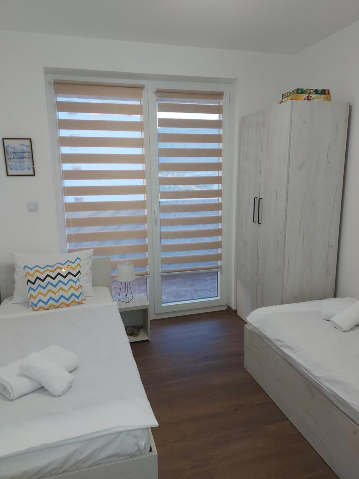 Pinocchio Apartment Bihac Ngoại thất bức ảnh